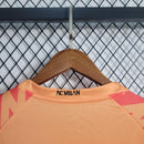 Camisa AC Milan 23/24 - Goalkeeper Orange Edition