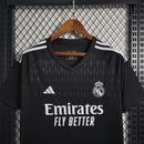 Camisa Real Madrid 23/24 - Black Goalkeeper Edition