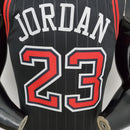 Regata Chicago Bulls - 75th Black Edition