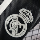 Kit Infantil Real Madrid 22/23 - Black Edition