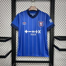 Camisa Ipswich Town 24/25 - Home Edition